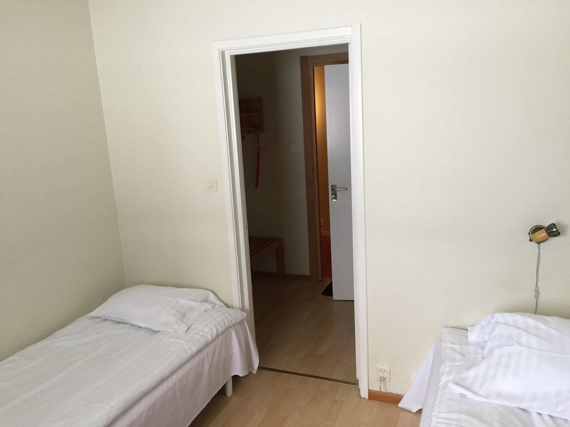 Naetra Motell Bjästa Buitenkant foto
